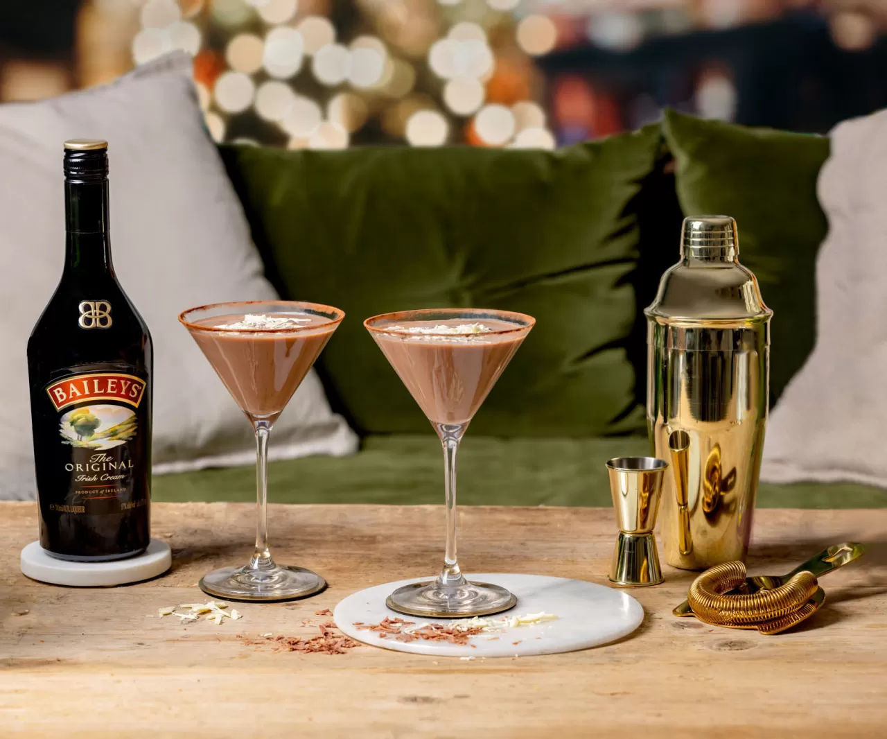 Christmas, Choctails and Festive Cheer! Treat yourself to a Baileys Hot Chocolate Martini Cocktail